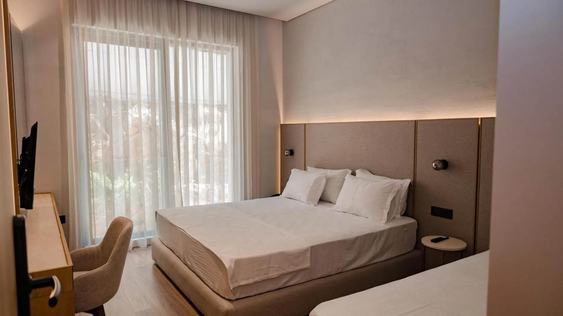 Riviera Blu- Seaside Hotel Radhimë