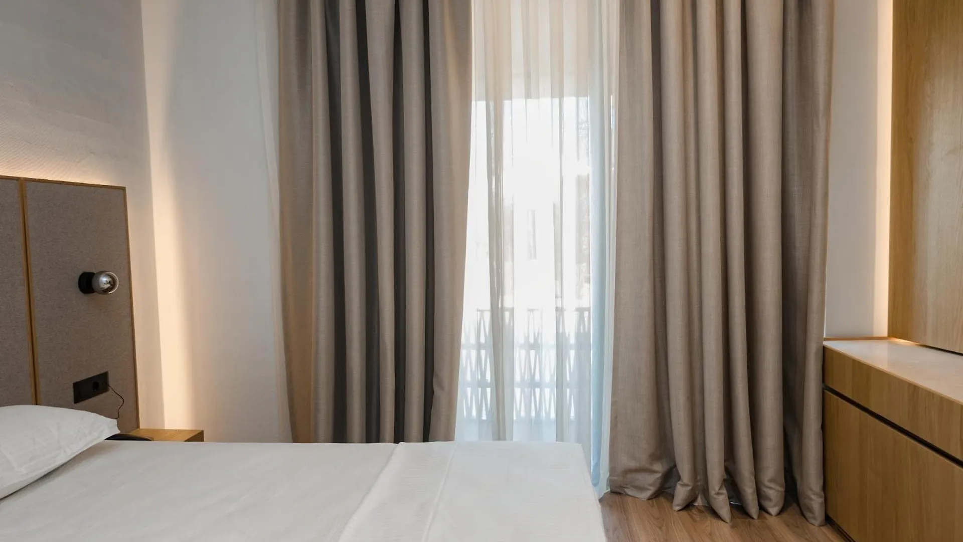 Riviera Blu- Seaside Hotel Radhima