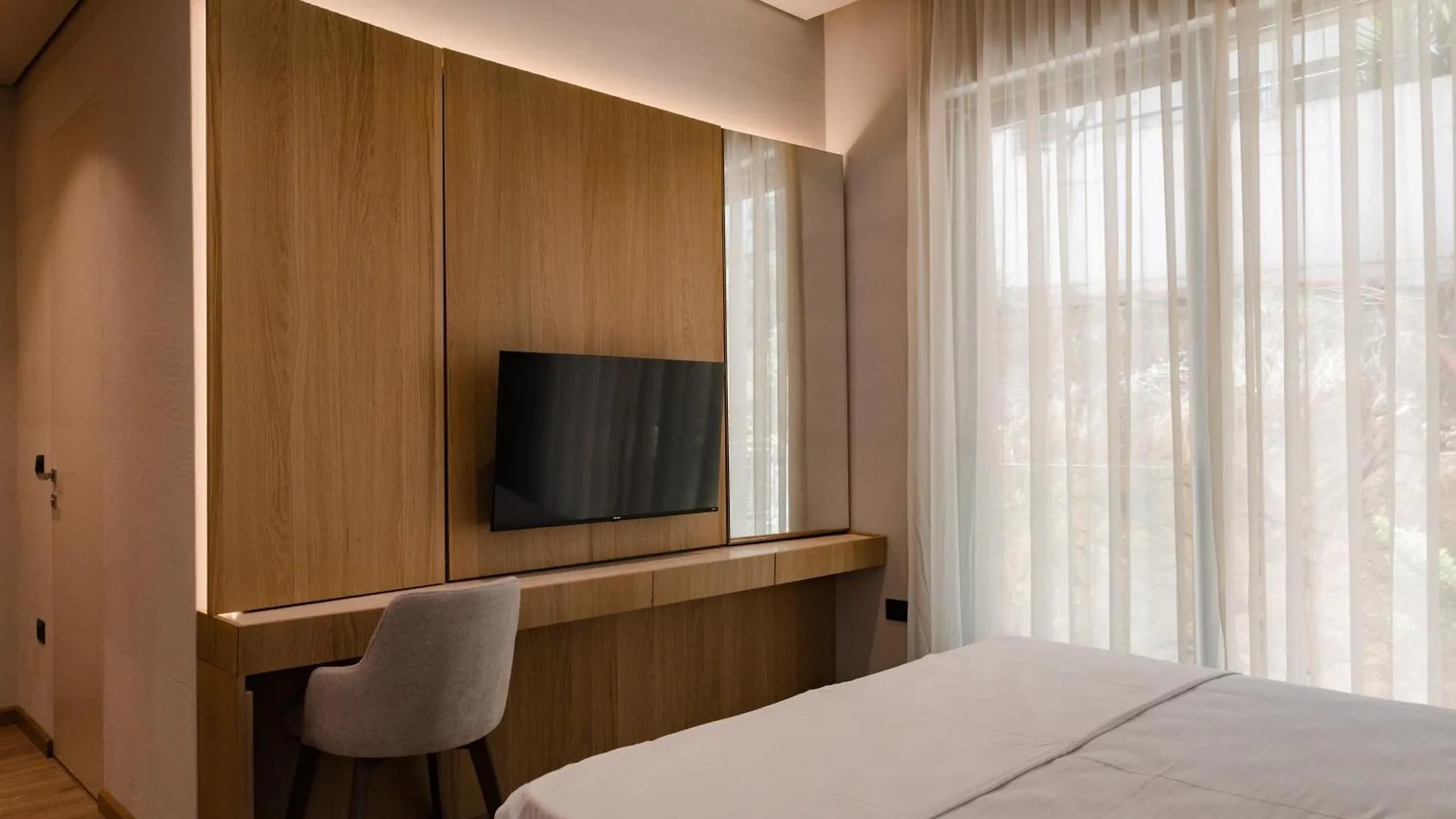 Riviera Blu- Seaside Hotel Radhima