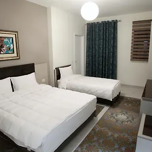 Hotel Fjortes, Wlora